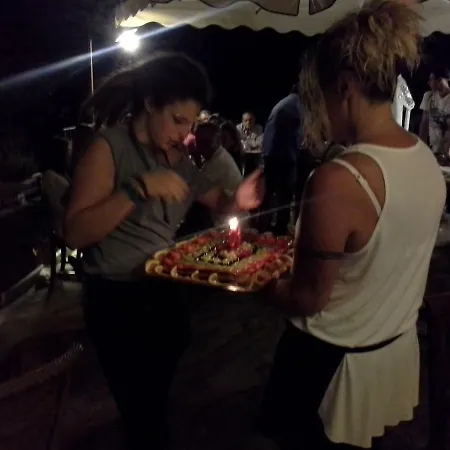 לינה וארוחת בוקר La Canonica Room's